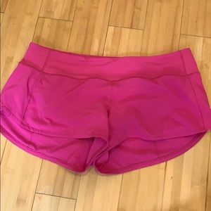 hot pink speed up shorts lululemon